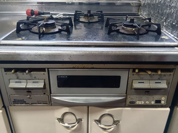 導入事例：ビフォーアフター・ビルトインコンロ